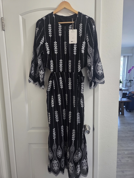 MOTF Dresses & Skirts - MOTF Black Midi Dress with White Embroidered Motifs
